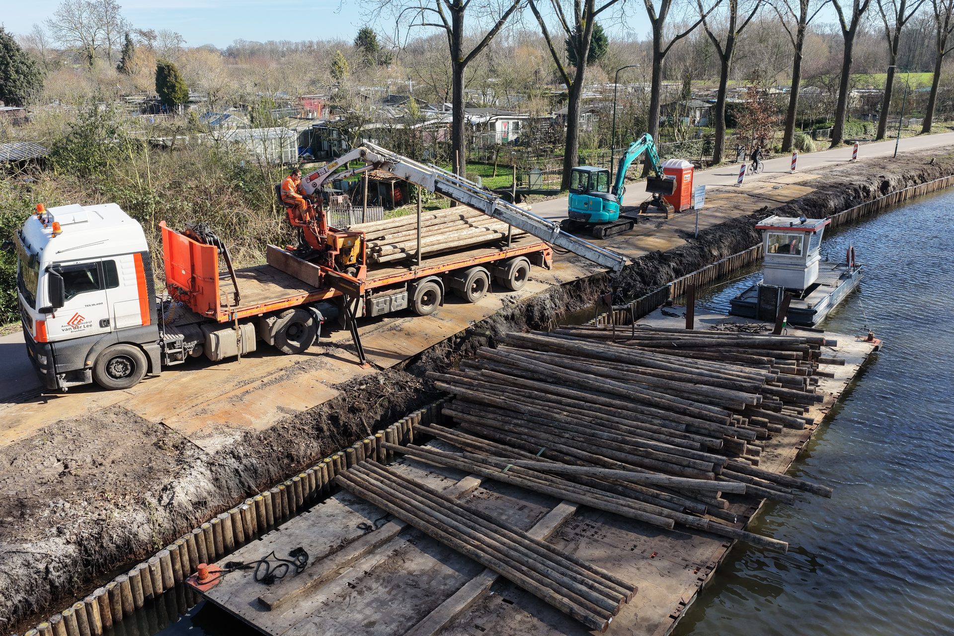 Dijkverbetering Stichtse Vecht met Eucalyptus cloeziana palen